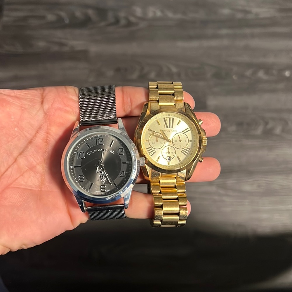 Two watches for one price(Michael Kors & Polo Assn)